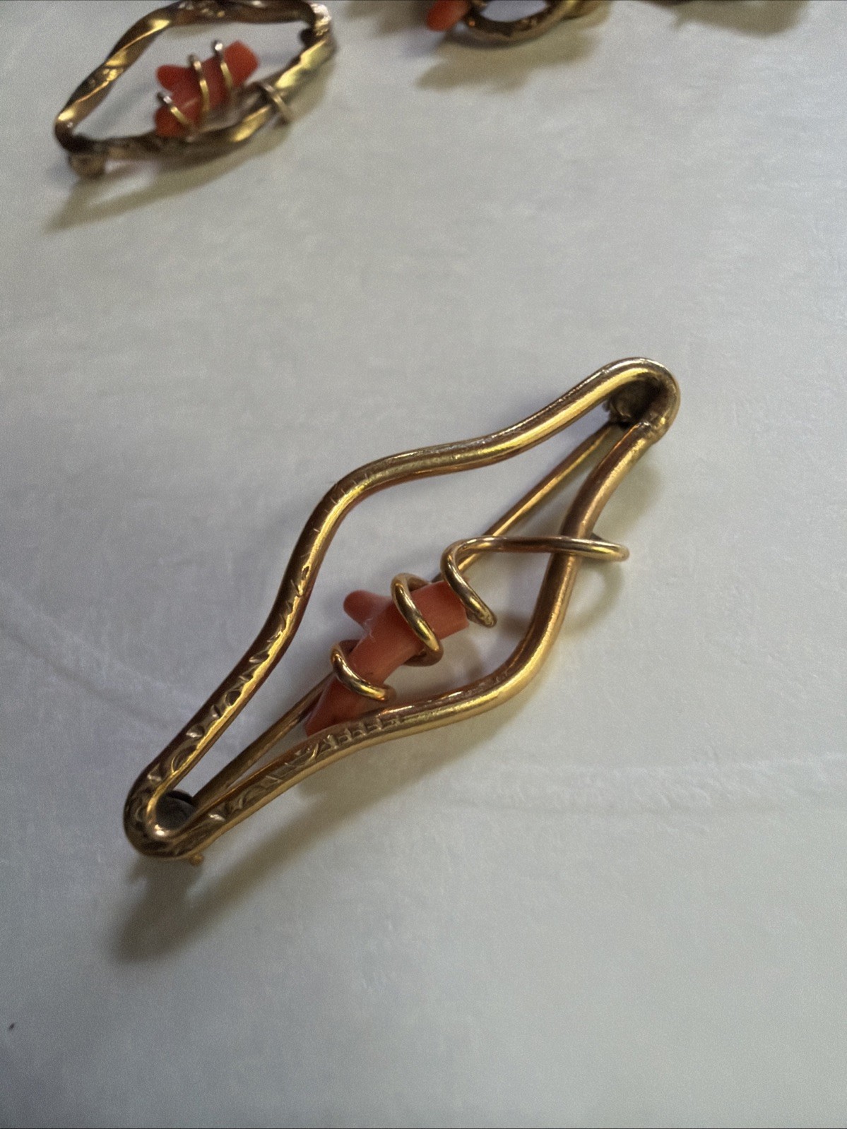 Vintage Stamp Uncas 1/20th 12k Gold Fill Coral Branch Interwoven Scroll Work