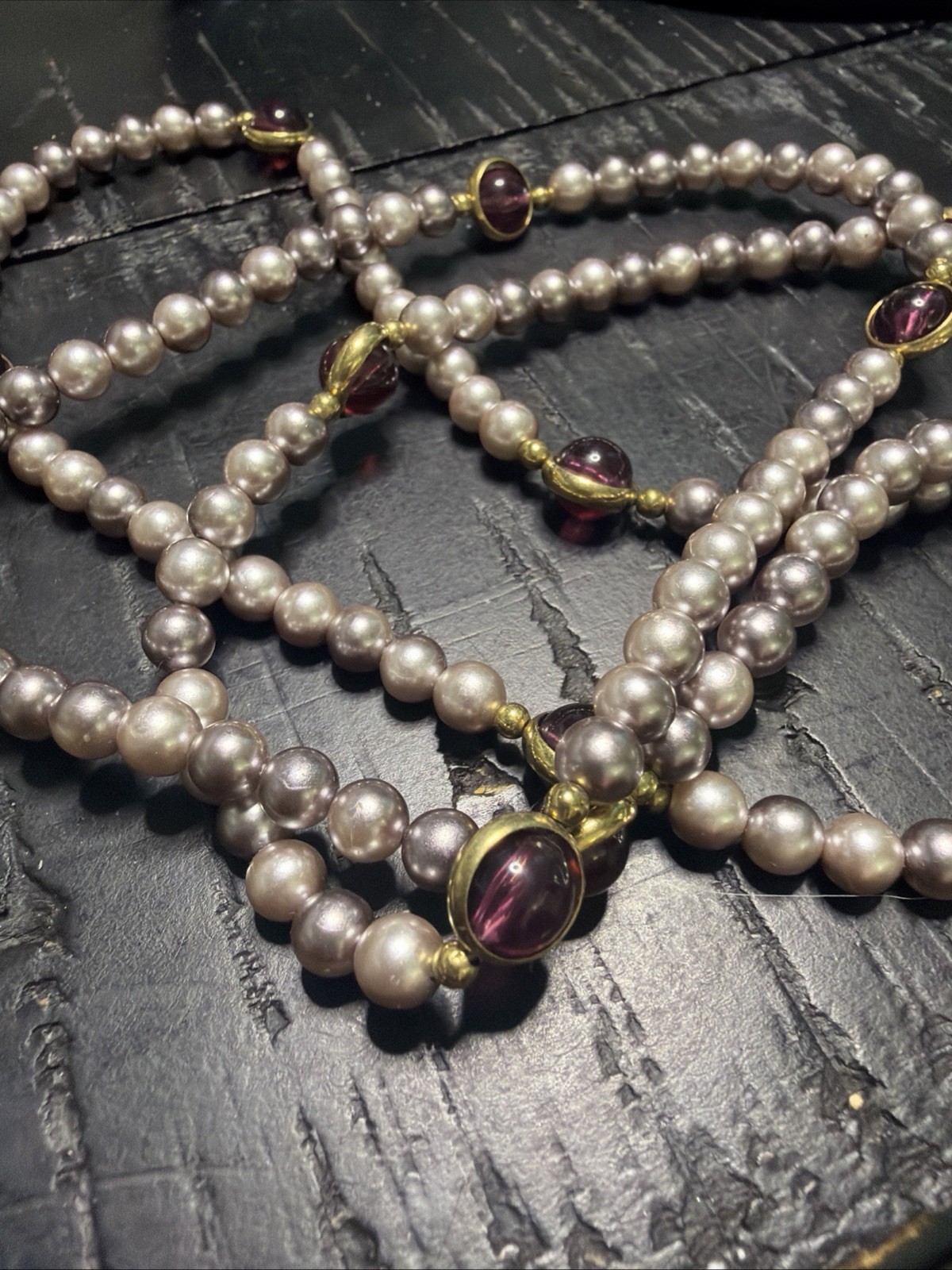 Vtg Tennis Design Necklace Round Lavender Faux Pearls Round Purple Glass Bezel