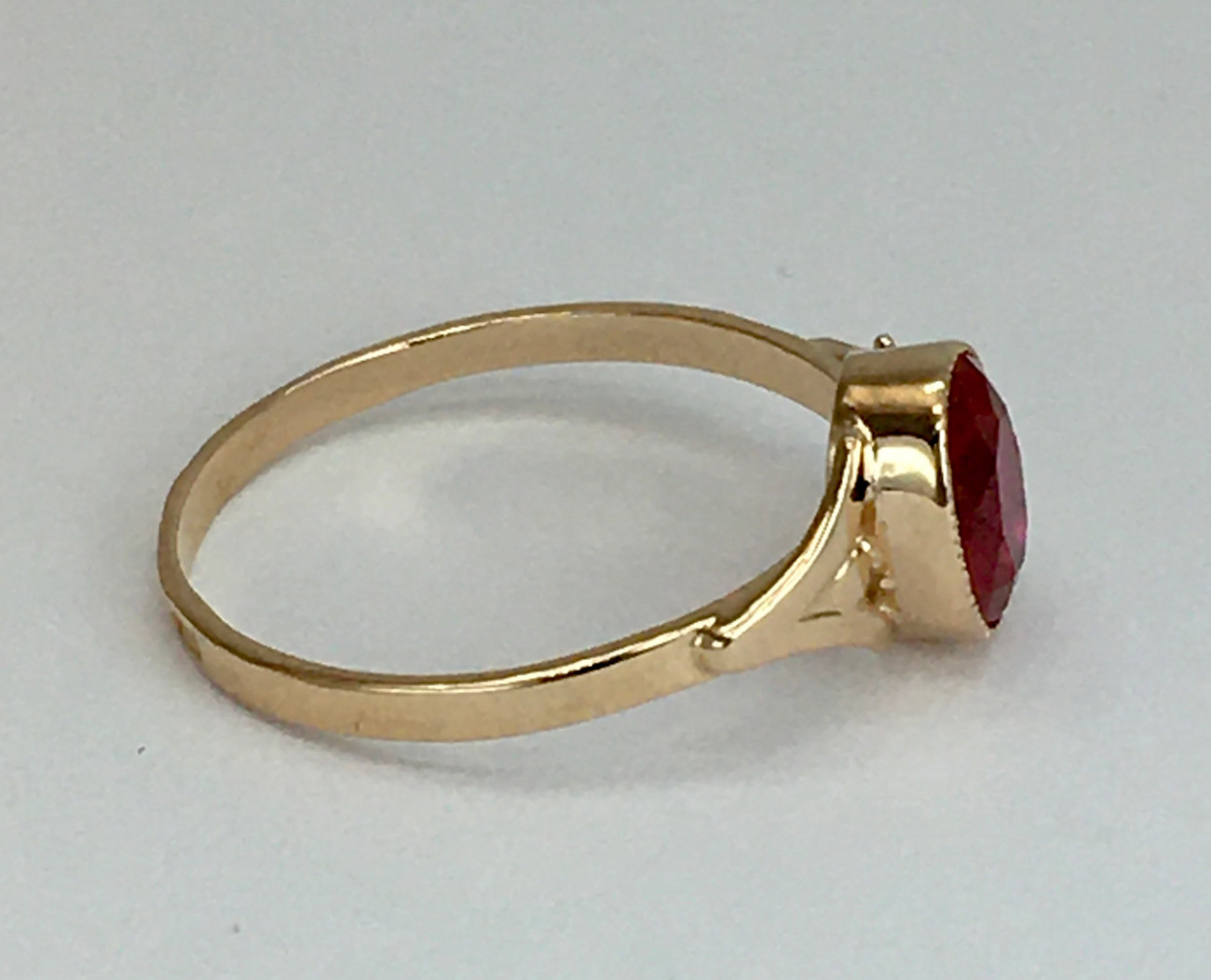 Chic Vintage Original Soviet Rose Gold 583 14k Ring With Ruby 6.5 US 1,85 g.