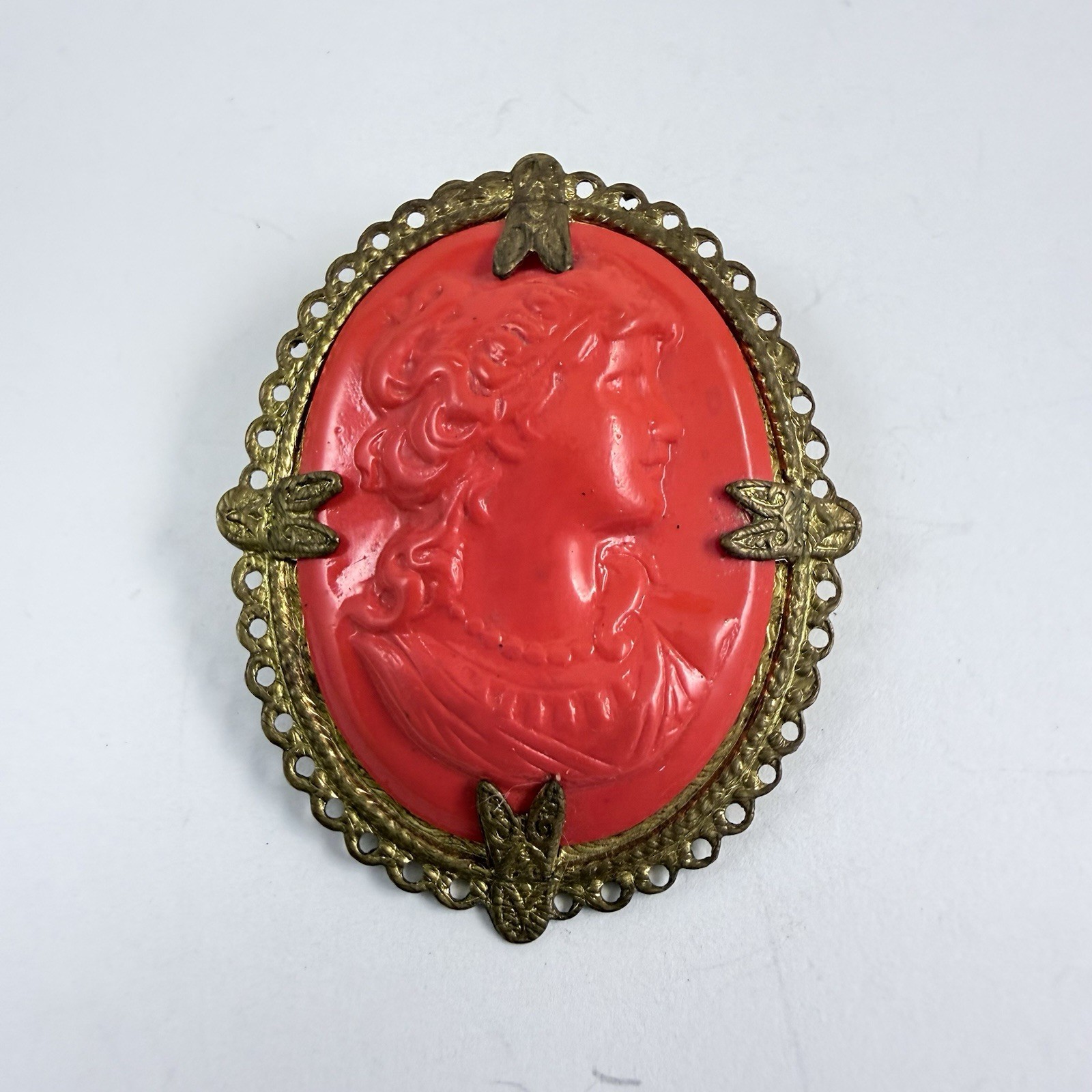 Vintage Bright Orange Plastic Celluloid Cameo Gold Tone Oval Brooch Lightweight