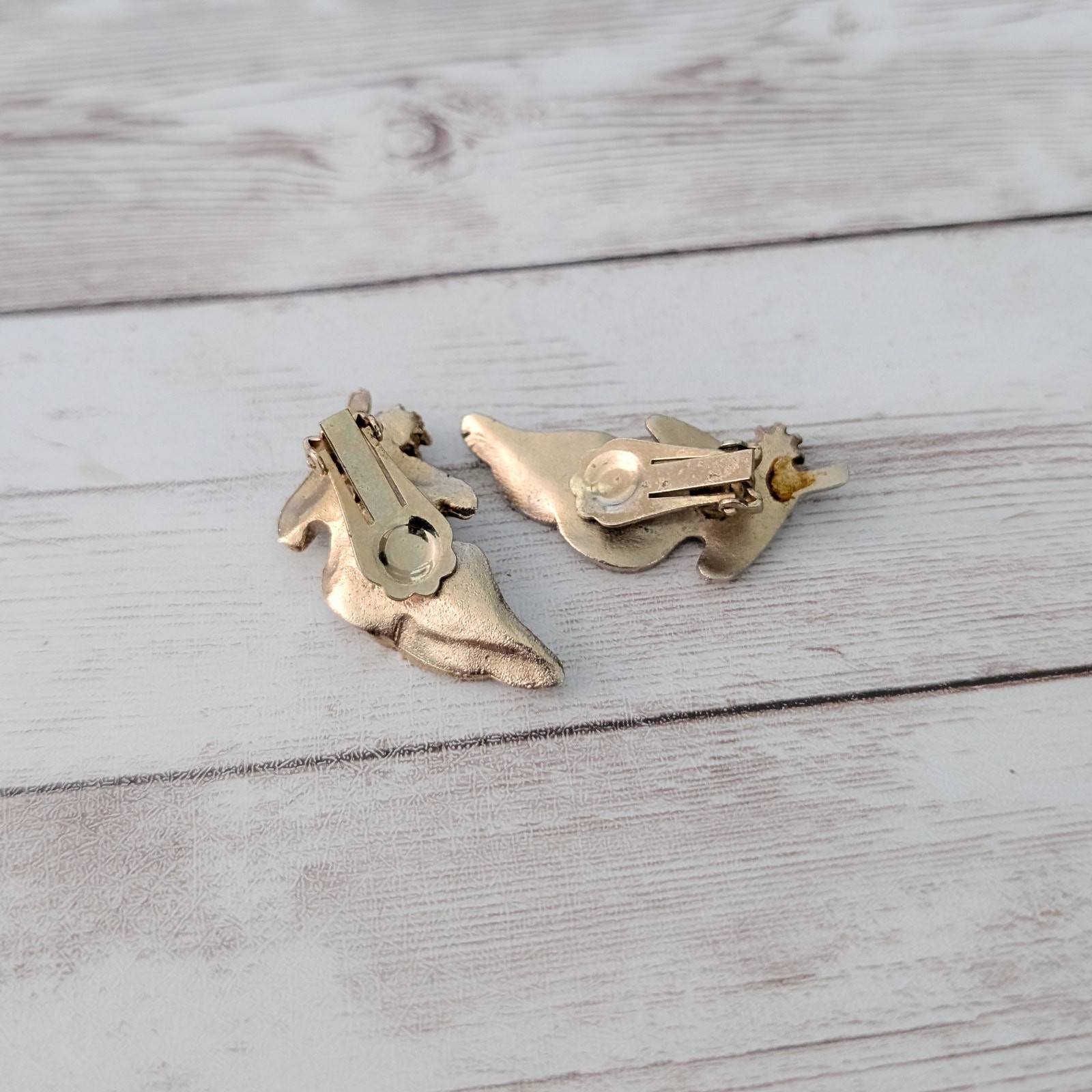 Vintage Clip On Earrings 1 & 5/8″ Gold Tone Leaf with Faux Pearl Statement Fall