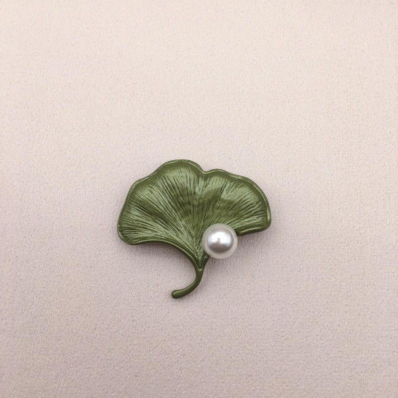Vintage Green Color Plant Pearls Brooch Pin Flower Brooch For Women Jewelry Gift
