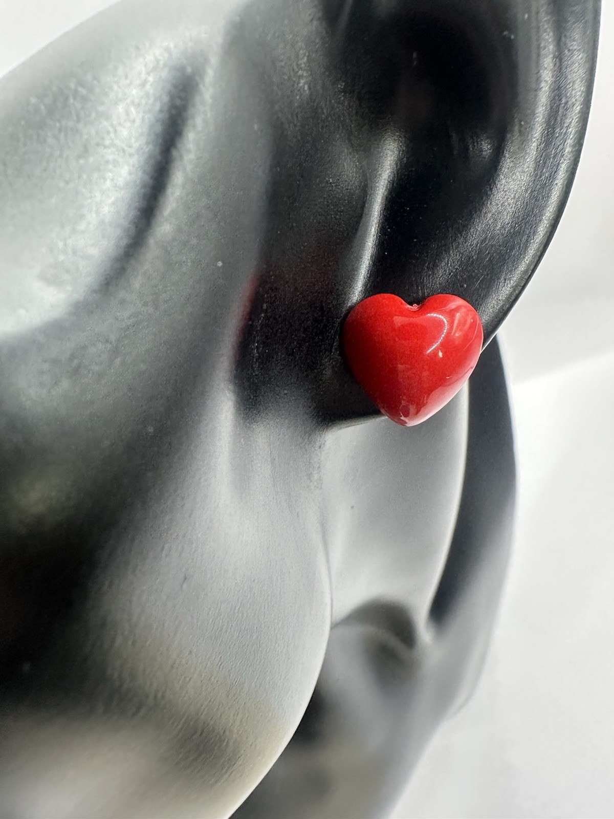Vintage Acrylic Heart Pierced Earrings Red Acrylic Valentine Love Retro Cute