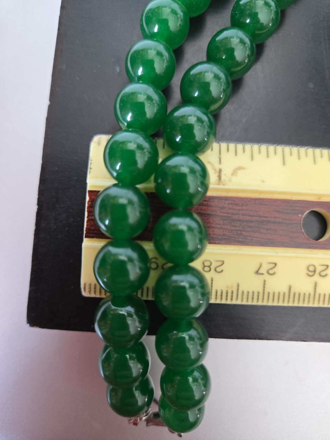 Jade Hand Strung Beaded Round 18″ Necklace Imperial Green Nephrite Claw Clasp