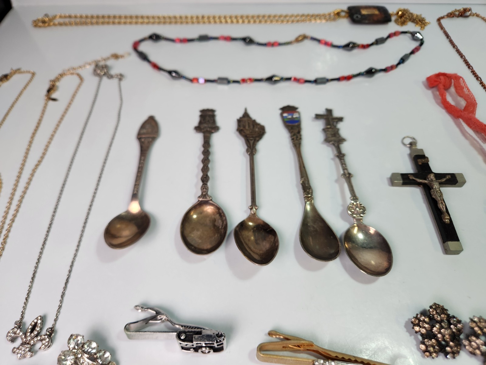 Costume Jewelry And Items Vintage Mixed Lot Mostly Wearable