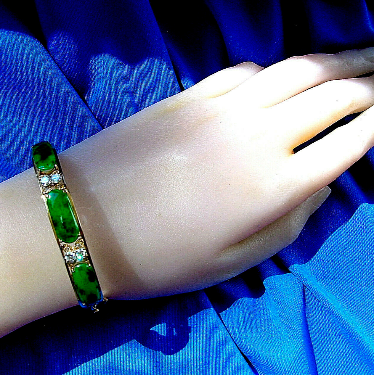 Original EARTH MINED Imperial Jadeite JADE Diamond Deco Bangle Bracelet 18K GOLD