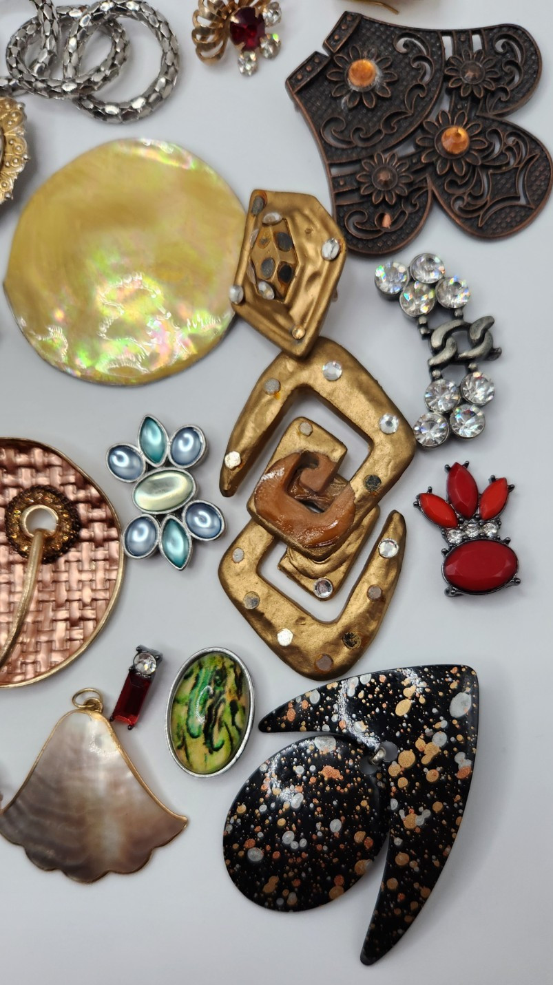 Craft Jewelry Pieces Junk Drawer 35 Different Pieces