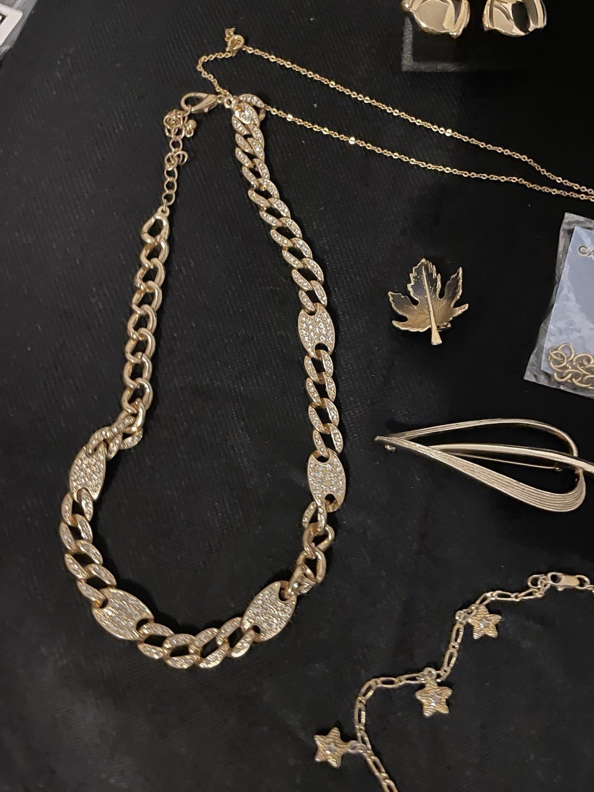 Lot Of Gold Tone Jewelry See Pictures Details/Wear