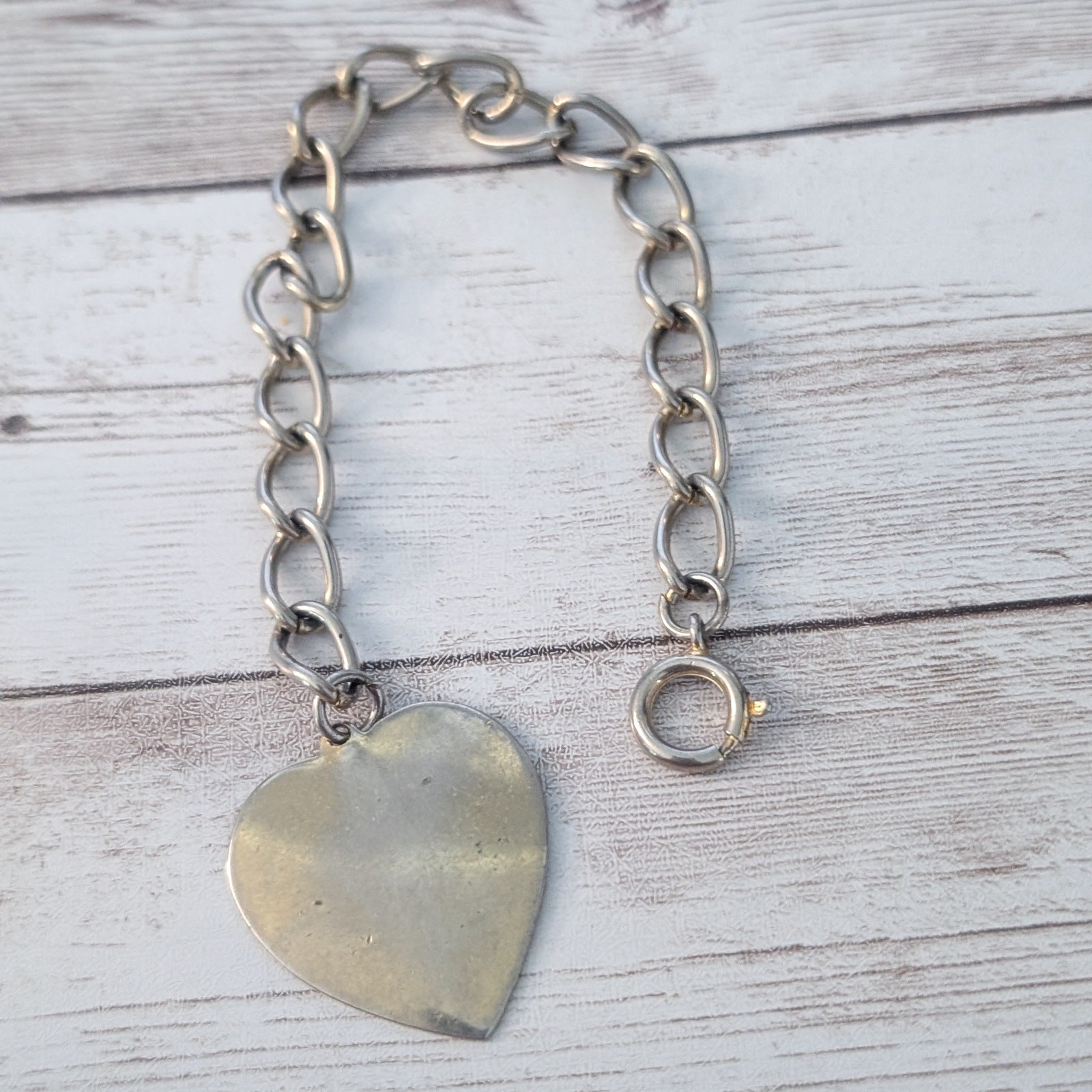 Vintage Bracelet with Heart Charm – Heavy Discoloration and Multiple Marks