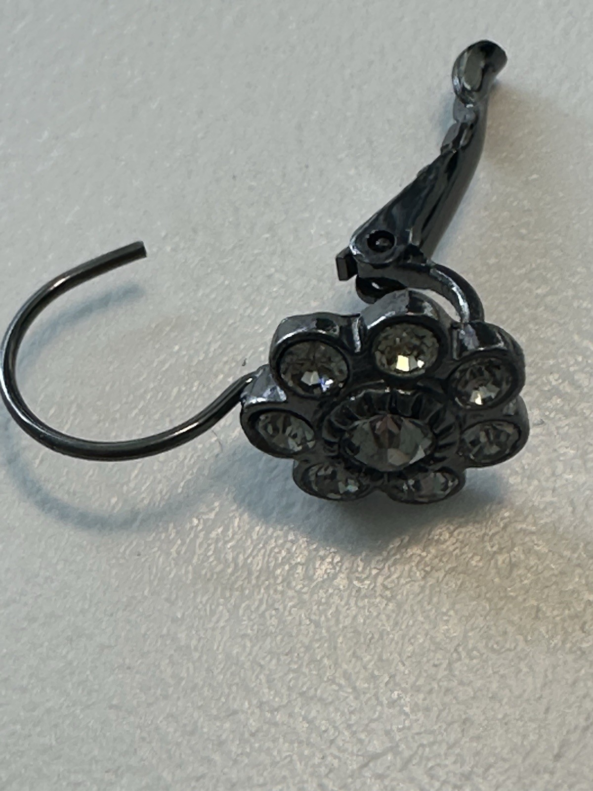 VTG Dark Grey Drop Leverback Earrings W/Crystals in a Floral Shape/Pierced Ears