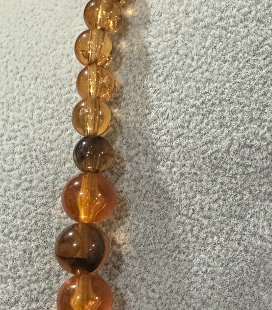 Stunning Amber Lucite Graduated Beaded 1960’s Necklace