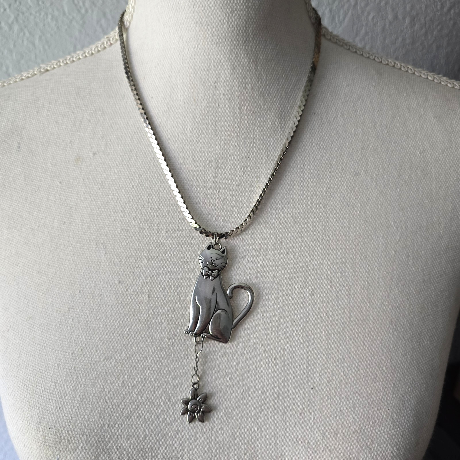 Vintage Silver Tone Ct pendant Stainless Steel Chain Necklace 20″L