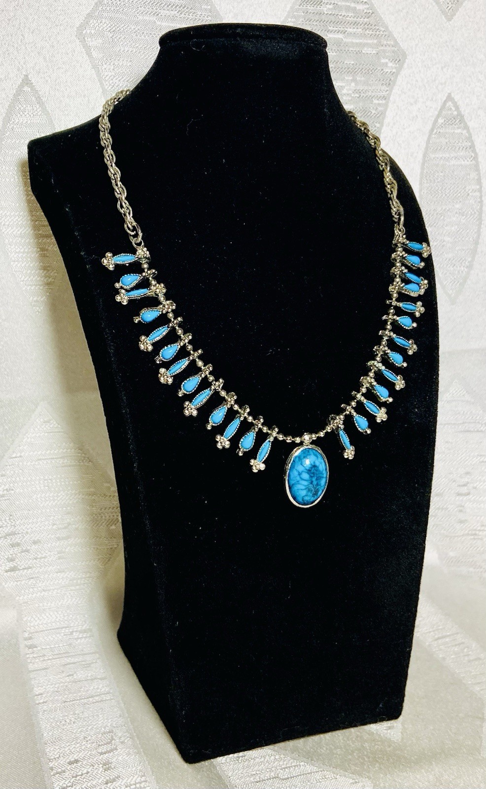 Vintage Turquoise Blue Cabachon Necklace Southwestern Style Fringe Dangle 16”