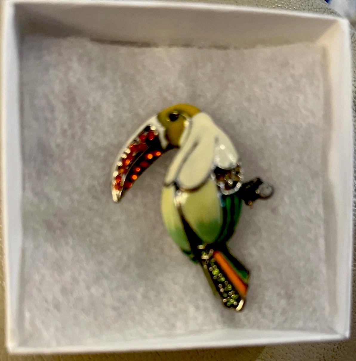 VTG Enamel Rhinestone Lucite Silver Metal Alloy Wire Rhinestone Bird Brooch 1950