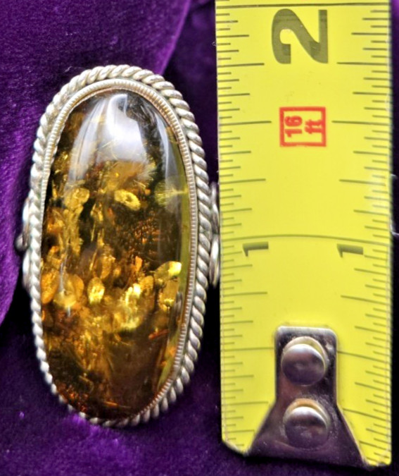 Vtg AMBER Ring SIZE 7 UV Light Tested Glows Sun Spangles Bezel Set Oval Shape