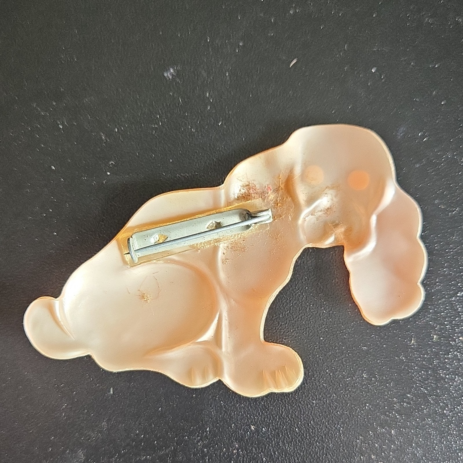 Vintage Cocker Spaniel Dog Brooch Pin Molded Plastic Novelty Jewelry 1940s 1950s