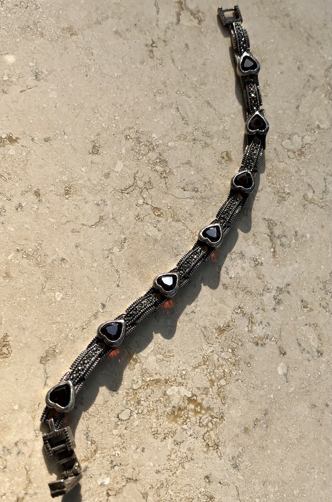 ❤️✨Genuine VINTAGE STERLING SILVER MARCASITE GARNET HEART ESTATE Tennis Bracelet
