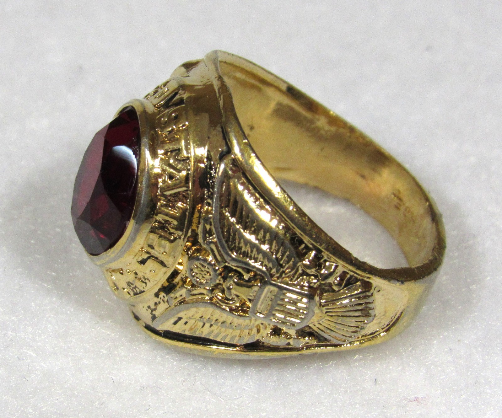 Vintage Men’s US Army Red Stone Ring 8 KT Gold – H.G.E. Size 10 1/4, 10.7 Grams