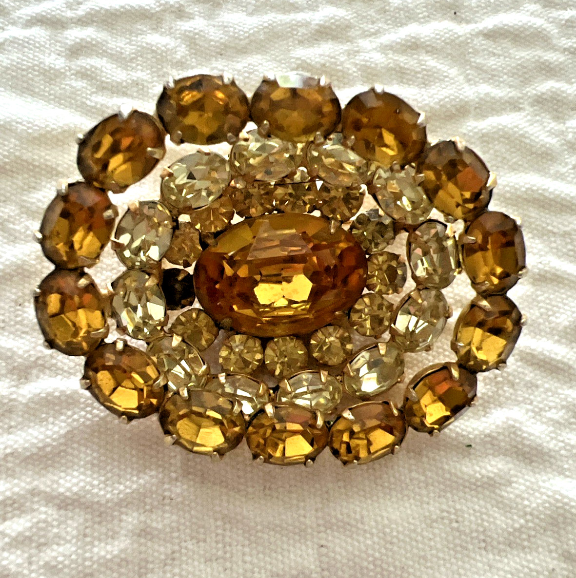 VTG. KRAMER NEW YORK YELLOW and AMBER RHINESTONE BROOCH LAYERED AUSTRIAN STONES