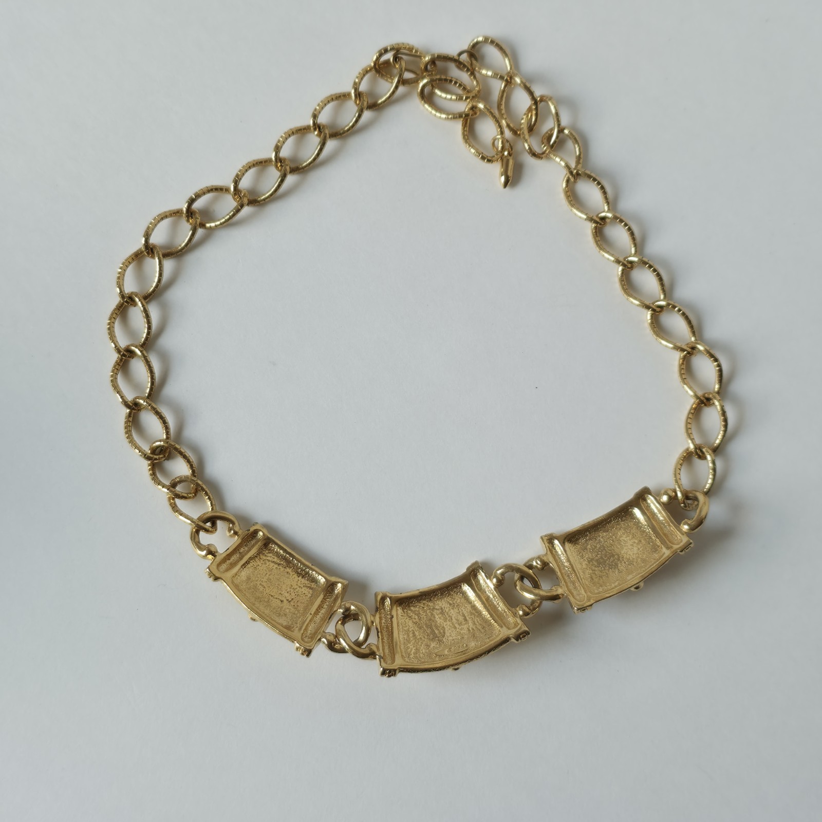 Vintage AVON Necklace Etruscan style Essential Treasures Gold Tone Choker Read