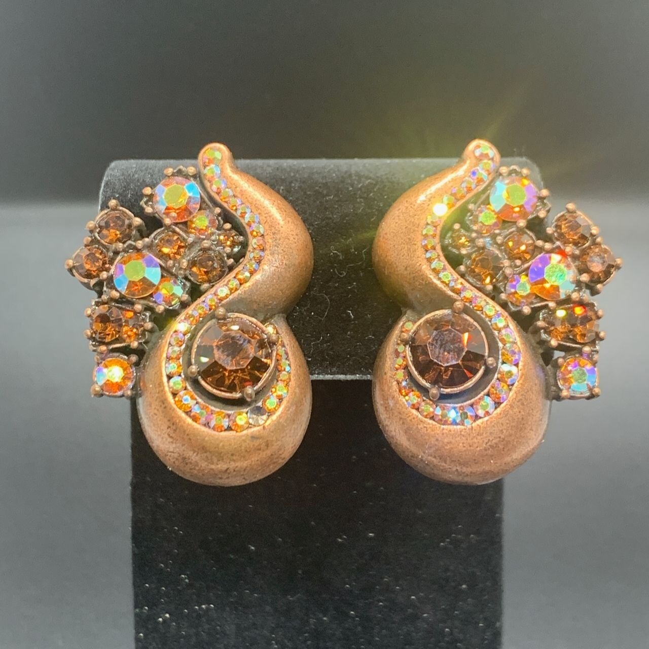 Signed Leonard Craig Copper Rust Brown AB Rhinestone Clip On Earrings 1-5/8″