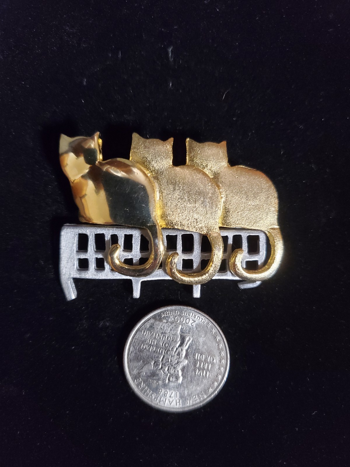 Vintage Ultra Craft Signed Gold & Silver Tone Cat Brooch Pin Gift Unisex Adult