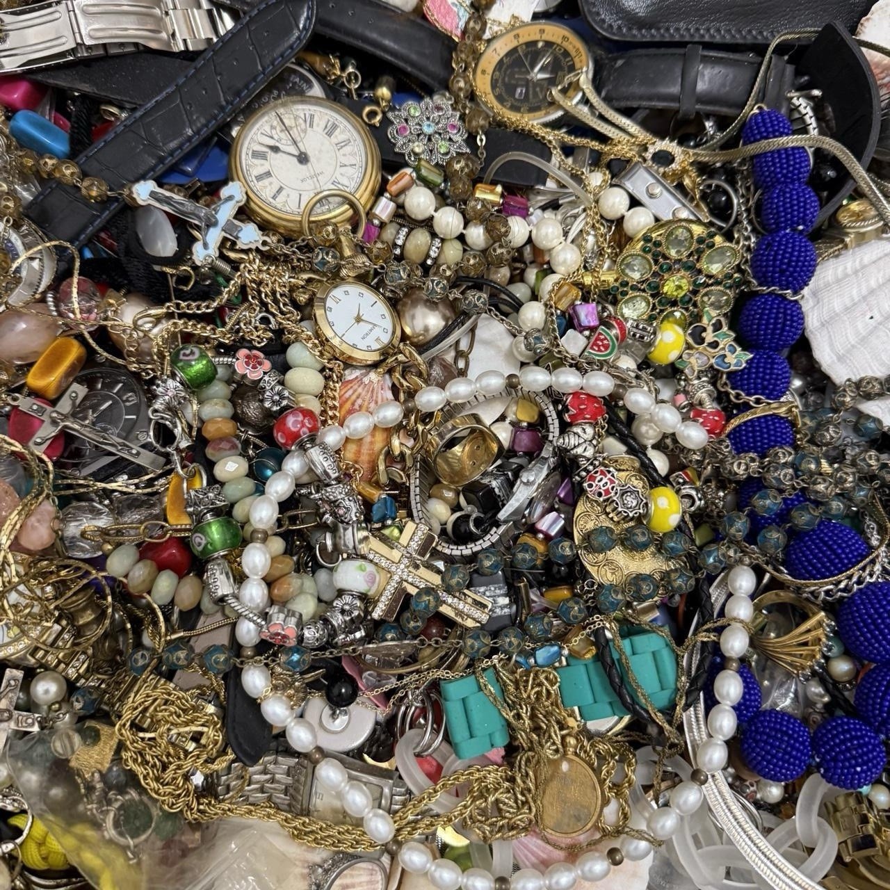 Vintage Jewelry Lot 1lb Mixed Watches Charms Necklaces Craft Resell Mystery Mix