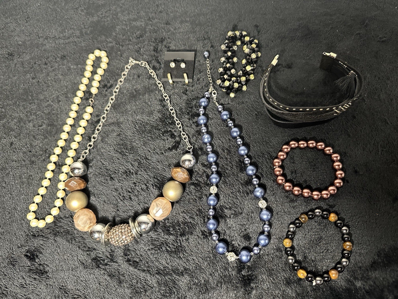 Costume Jewelry Lot. Bracelets, Earrings, Necklaces. Some Vintage. 9 Pieces.