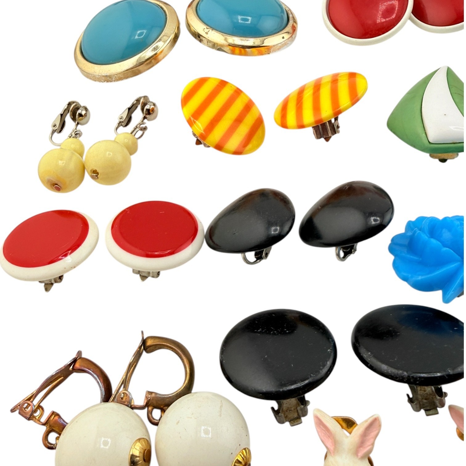 Vtg Earrings Lot of 44 Pairs Clip-on Screw-backs Lucite Acrylic Resin Mod Retro