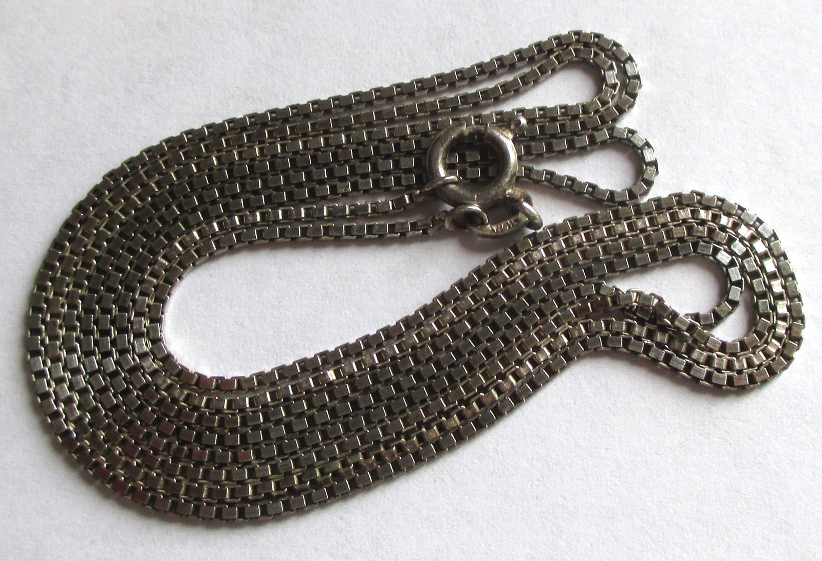 30in long 4.6g STERLING SILVER ITALY 925 BOX CHAIN NECKLACE VINTAGE