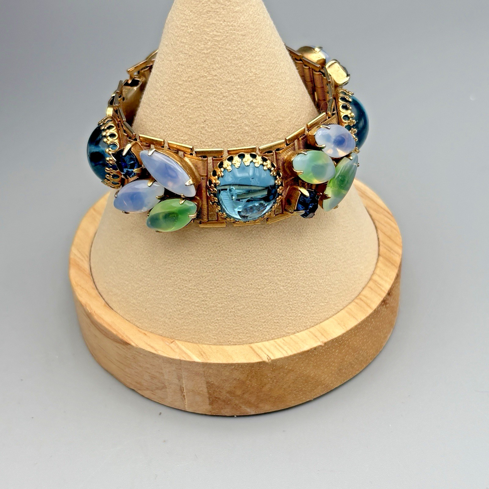 Vintage Bracelet Opaline Navette Glass Cabochon Rhinestone Gold Tone 6.5″ READ