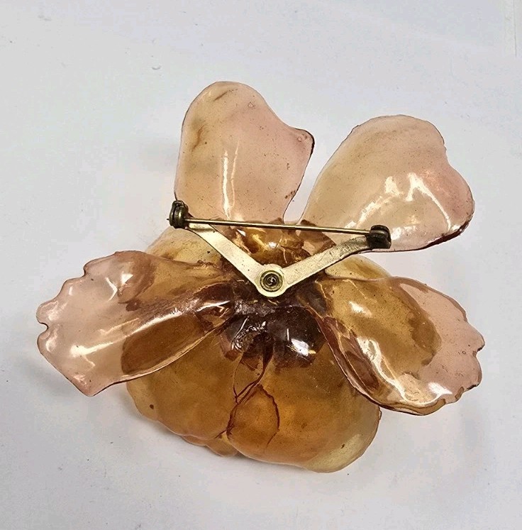 Golden Cellulose Acetate Flower Brooch Pin With Earrings Vintage