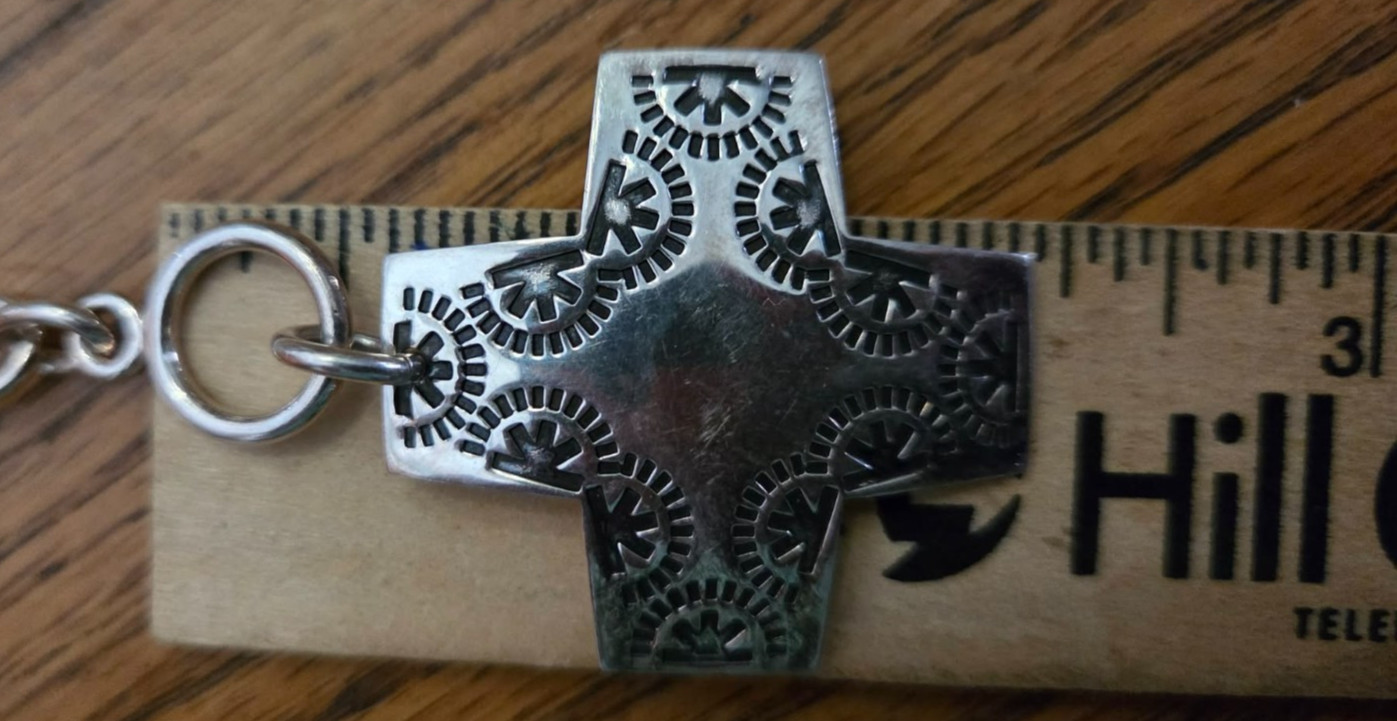Retired Silpada Sterling Silver 925 Virtuosity Stamped Cross Toggle Necklace 17″