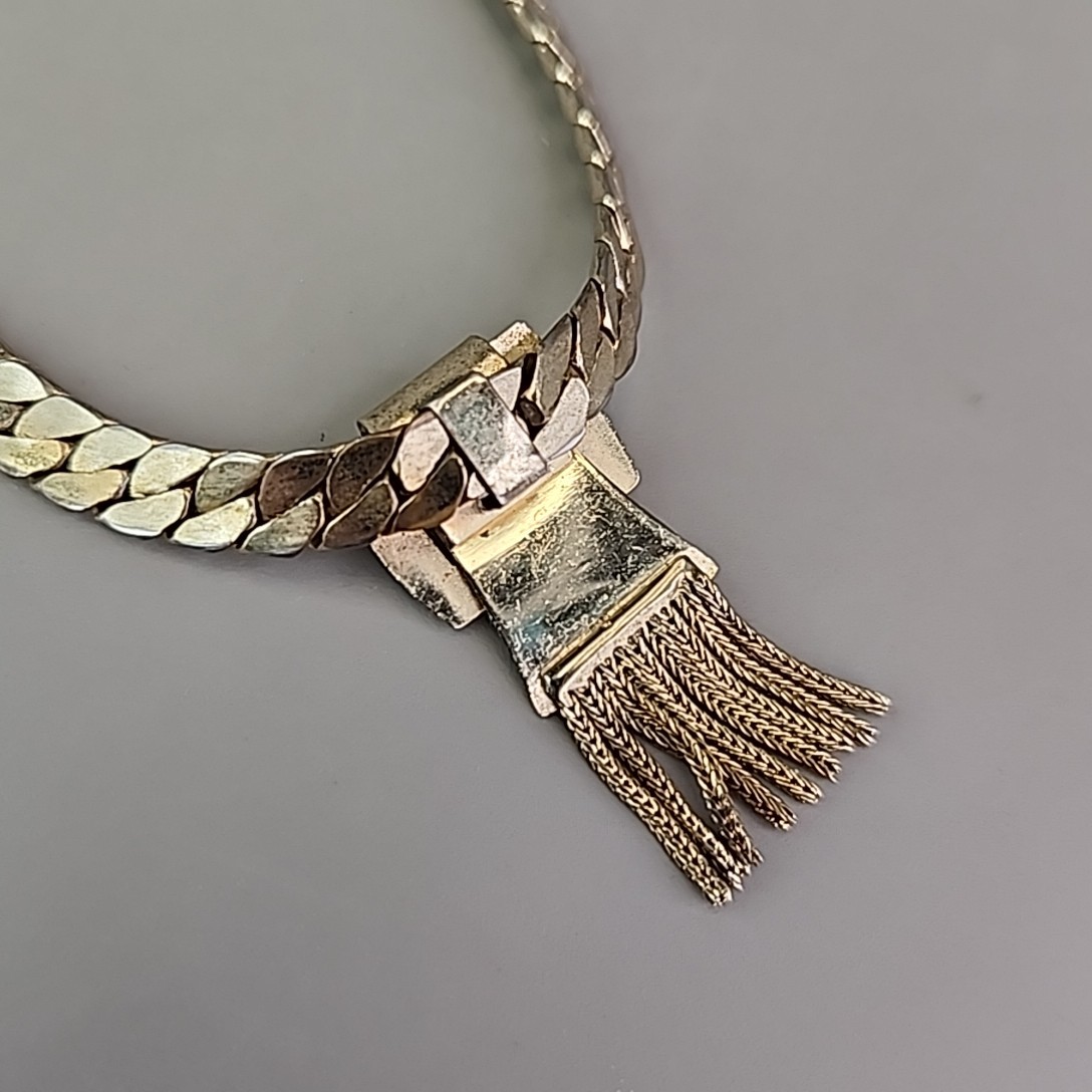 Vintage Chain Tassel Necklace Herringbone Gold Tone Floating Buckle Pendant 15.5