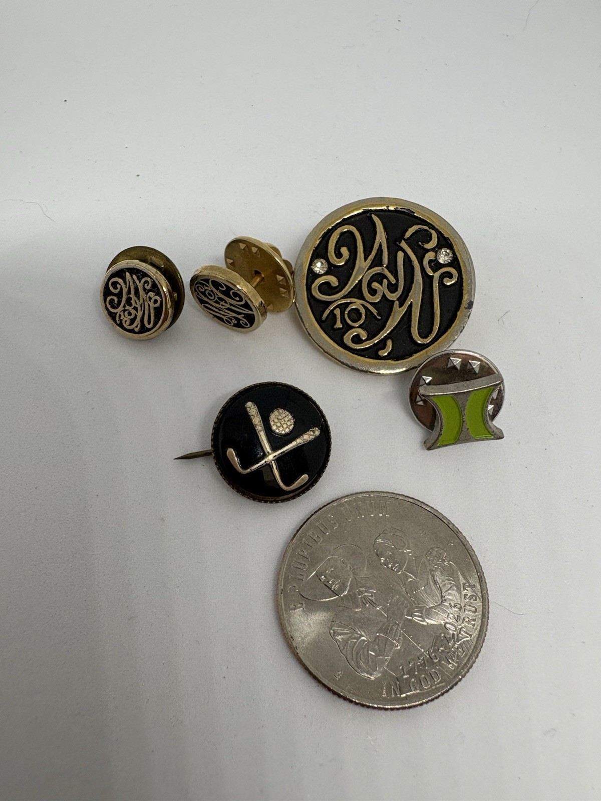 Lot Of Vintage Lapel Tie Pins Random Variety Blood Drive Flags Travel Workplace