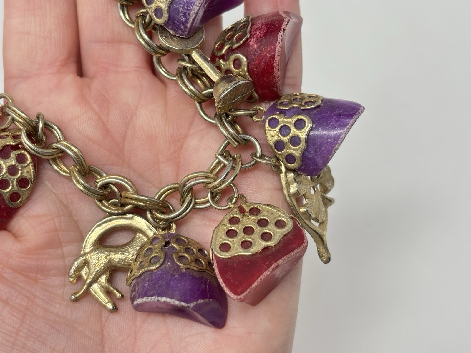 Vintage 60’s Chunky Charm Bracelet Lucky Horse Shoe Racing Purple Red Lucite