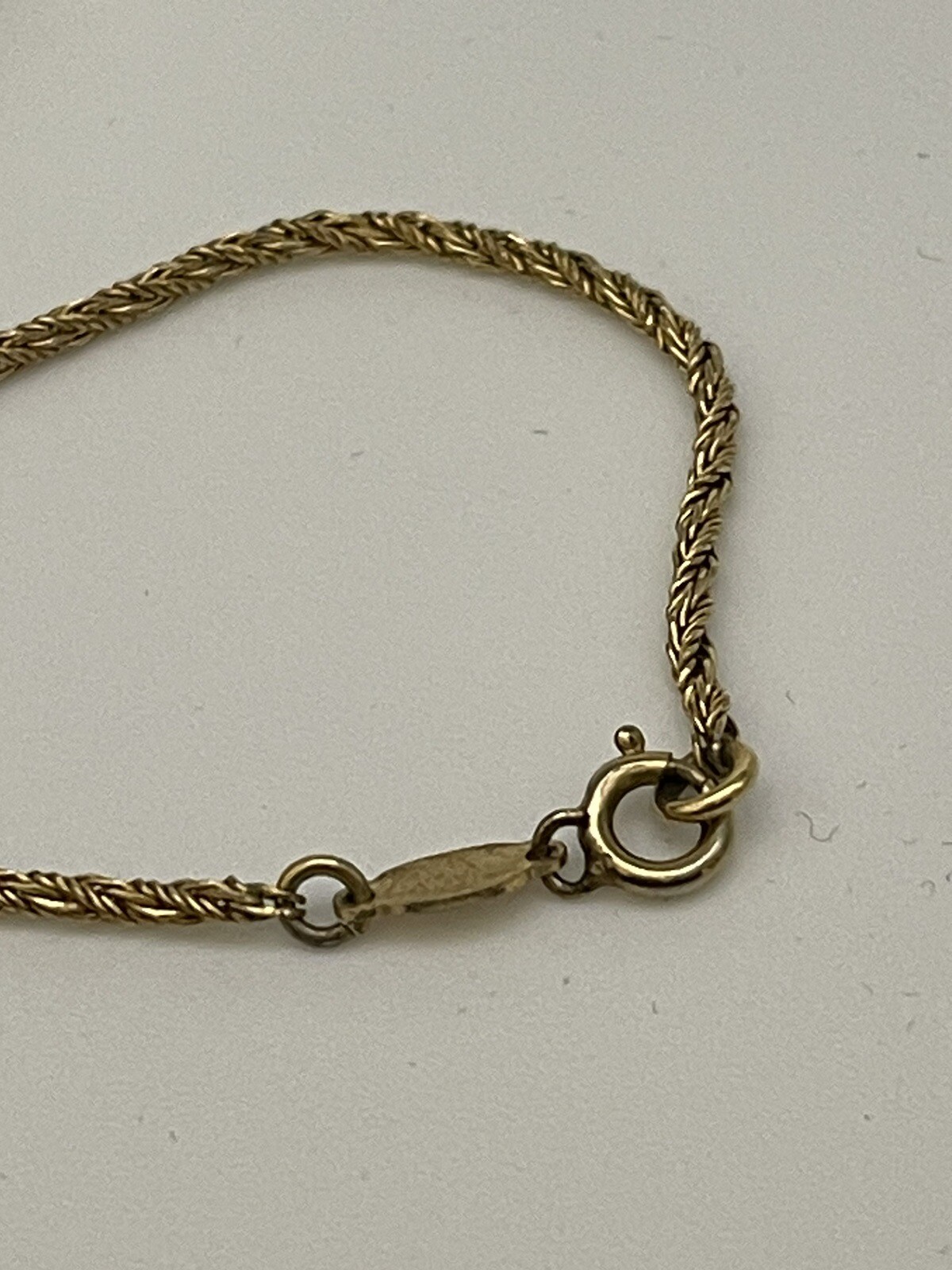 VINTAGE HENKEL GROSSE GERMANY LONG GOLD TONE NECKLACE RED BEAD CRYSTAL 38” 1970’