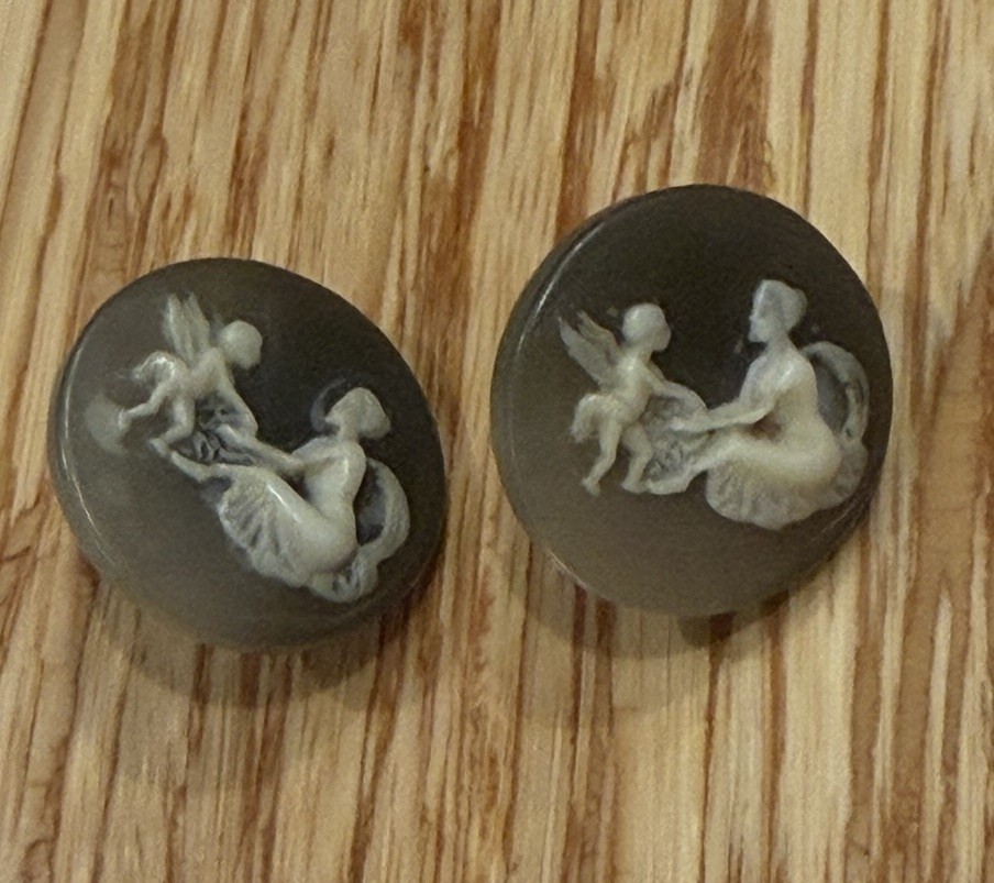 Vintage Venus & Cupid Gray Cameo Pierced Earrings Studs .75”