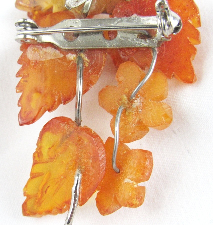 Vintage Honey Butterscotch Carved Flowers & Leaves Amber with Inclusions Brooch