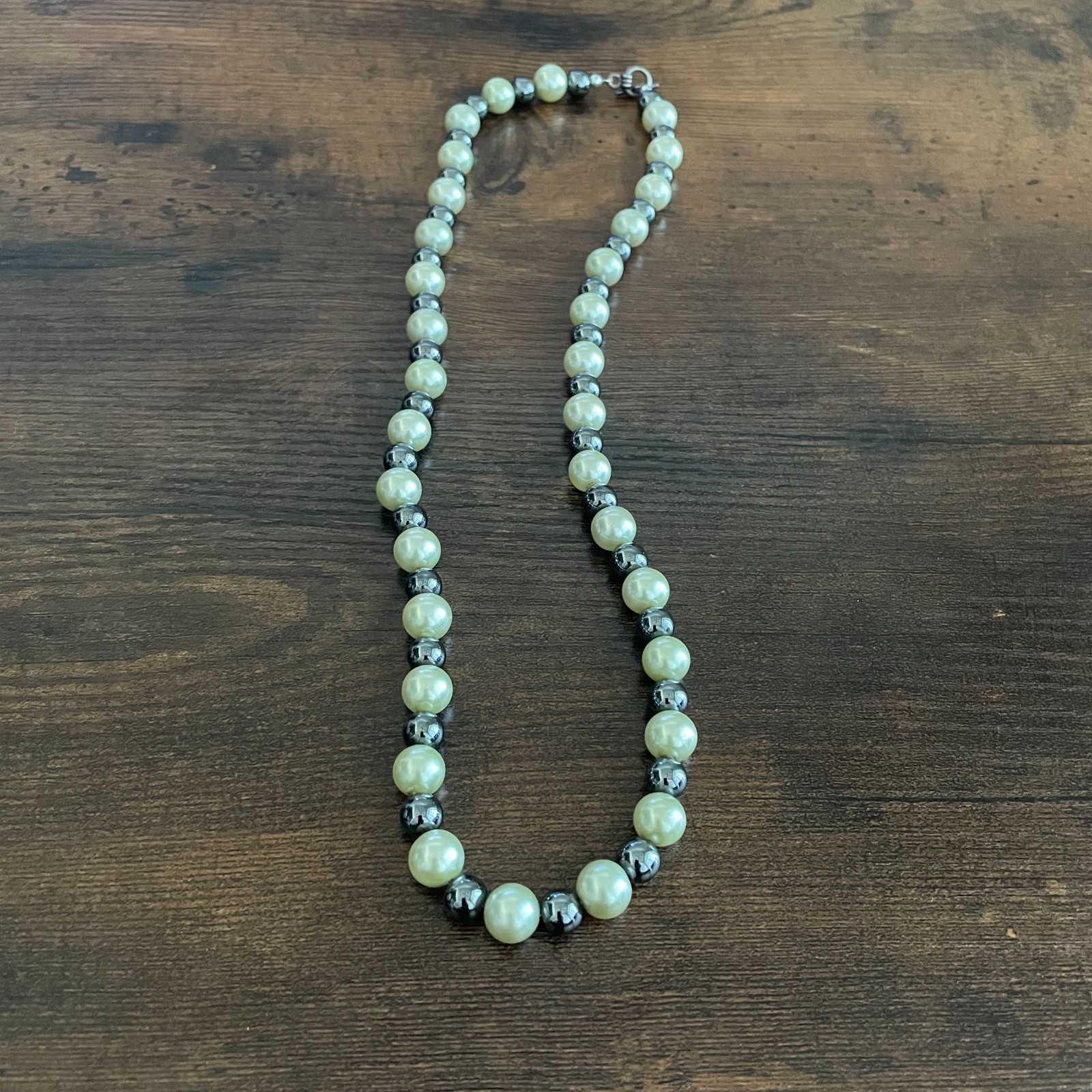 Vintage Women’s Beaded Necklace Pearls Metal Beads Boho Coastal Jewelry