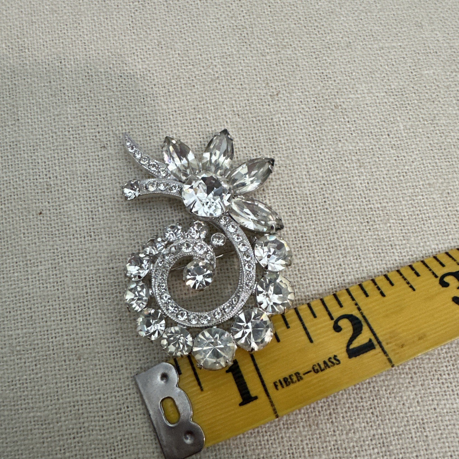 Vintage Eisenberg Ice White Rhinestone Crystal 2.25″ Statement Brooch Pin