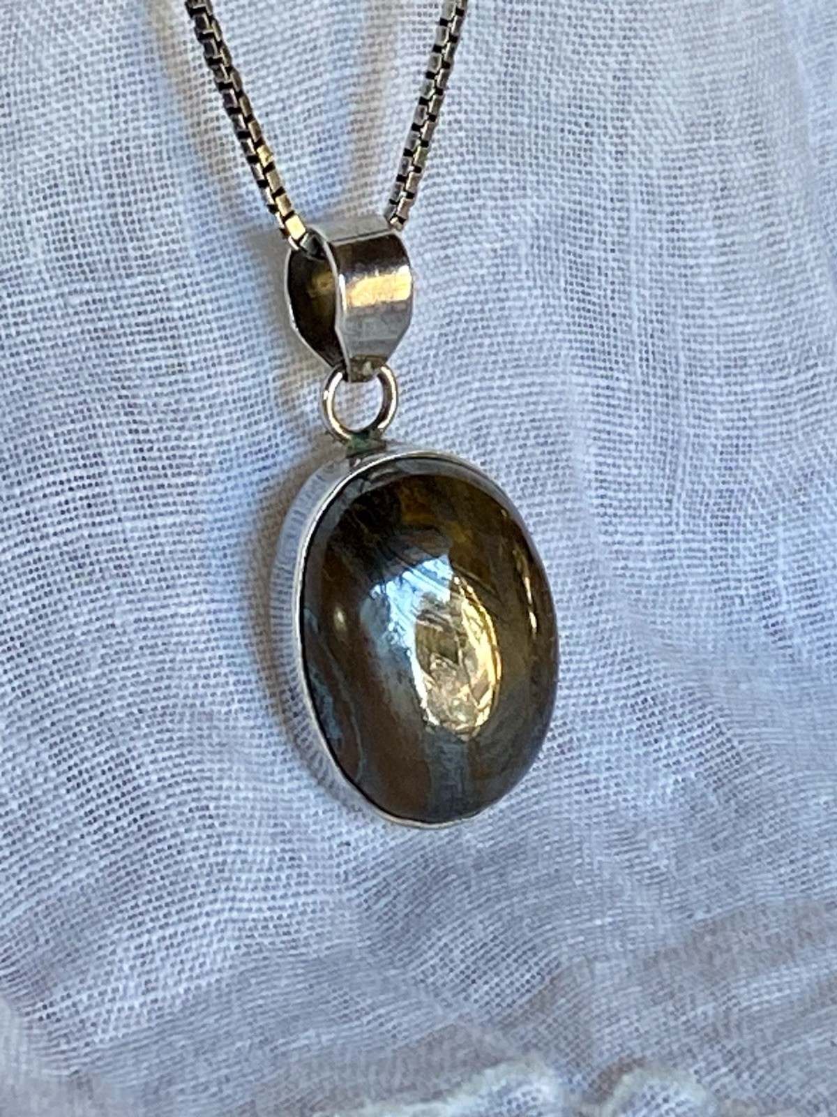 Vintage Tiger Iron Stone Cabochon Set In Sterling Silver With 20” 925 Box Chain