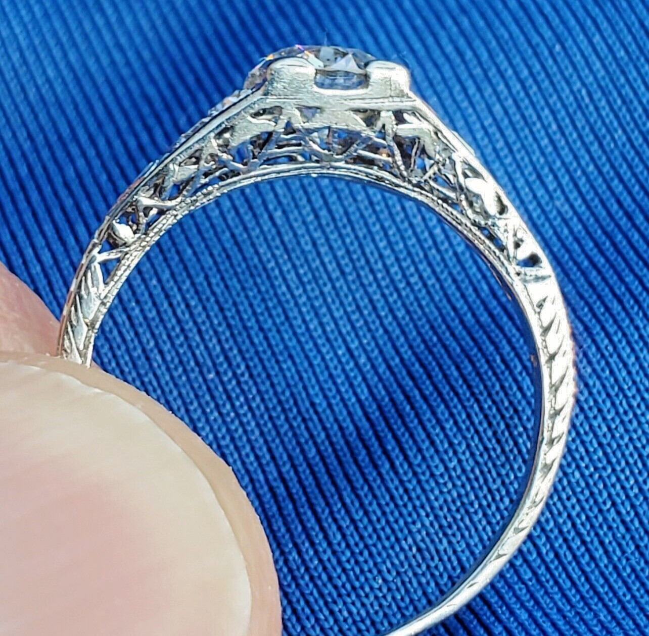 Original EARTH MINED DIAMOND ART Deco Engagement Ring 1 CARAT PLATINUM Solitaire
