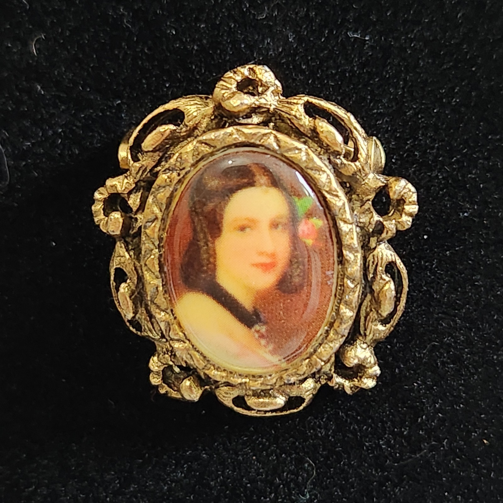 Vintage Not Signed Acrylic Printed Portrait Brooch Goldtone Framed Pin
