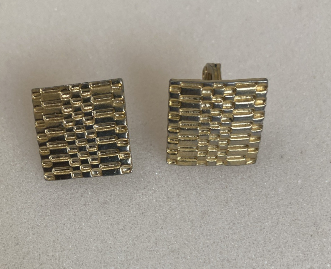 Monet Gold Tone Clip On Earrings Rectangle Vintage Costume Jewelry E17