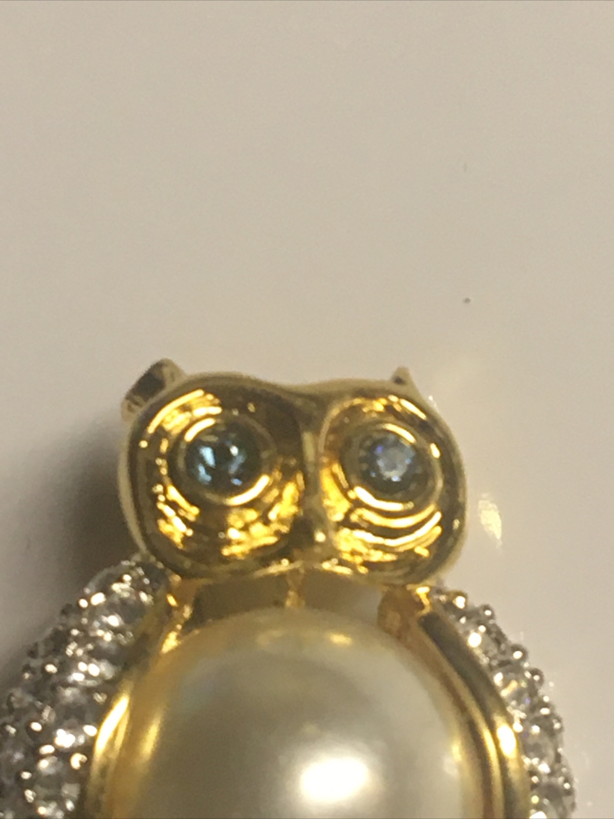Vintage Small Owl Brooch Pin Novelty Gold Plated Rhinestone Blue Eyes