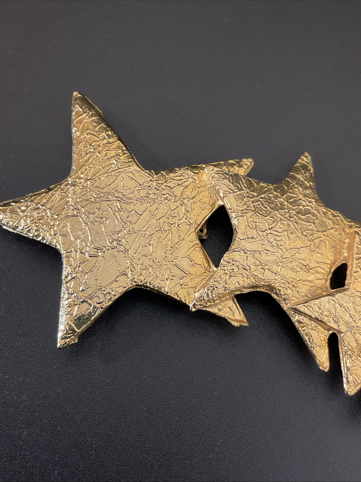 Vintage Designer Signed Ultra Craft Gold Tone Shooting Star Dangle Brooch Pin