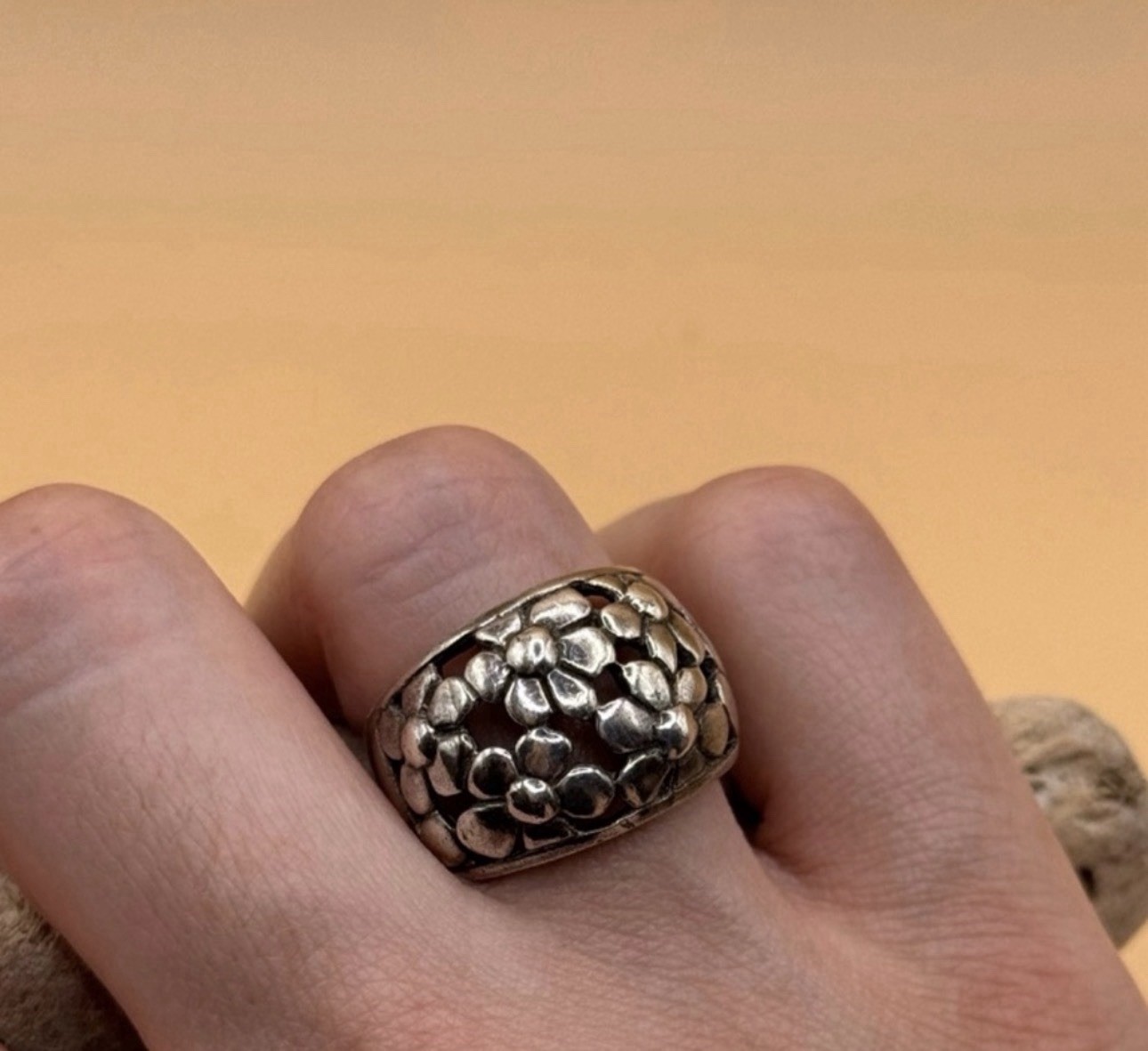 Vintage Textured Dome Sterling Silver Ring – Floral Pebble Design SIZE US 8