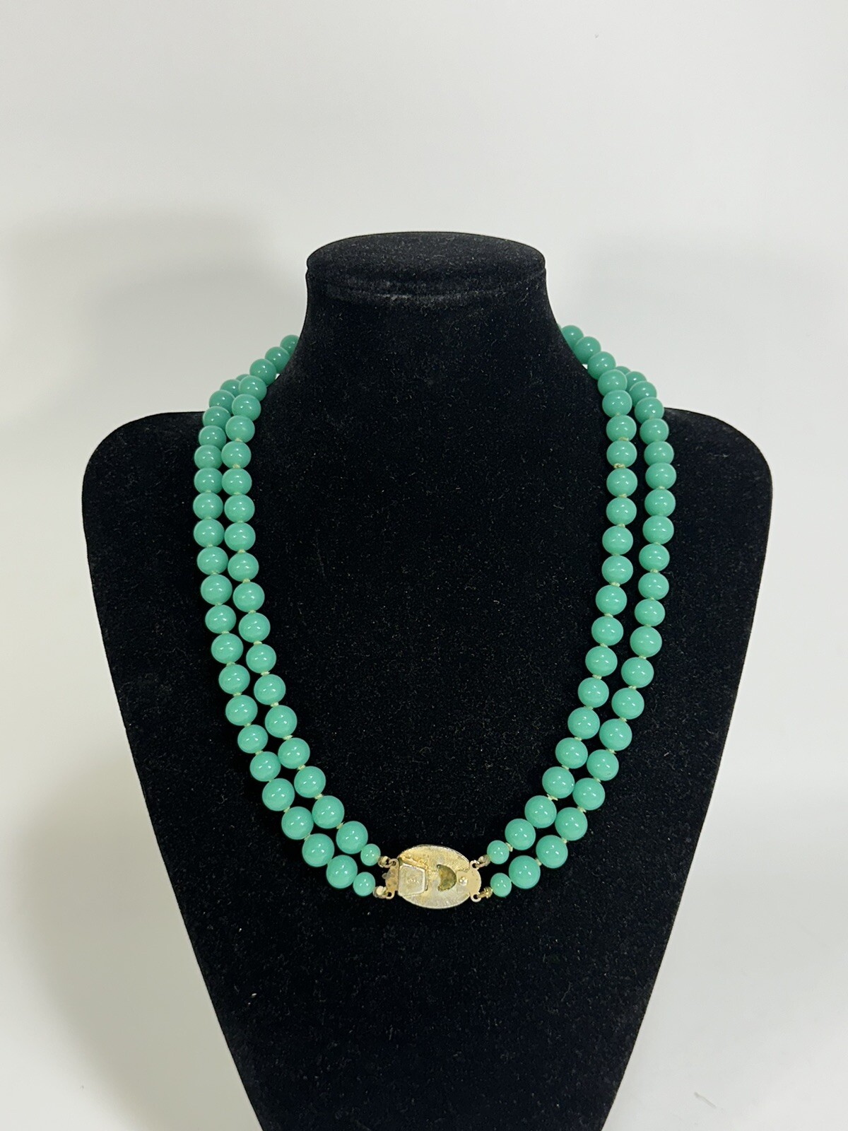 Vintage Double Strands Hand Knotted 13mm Green Jade Glass Beads 20in Necklace