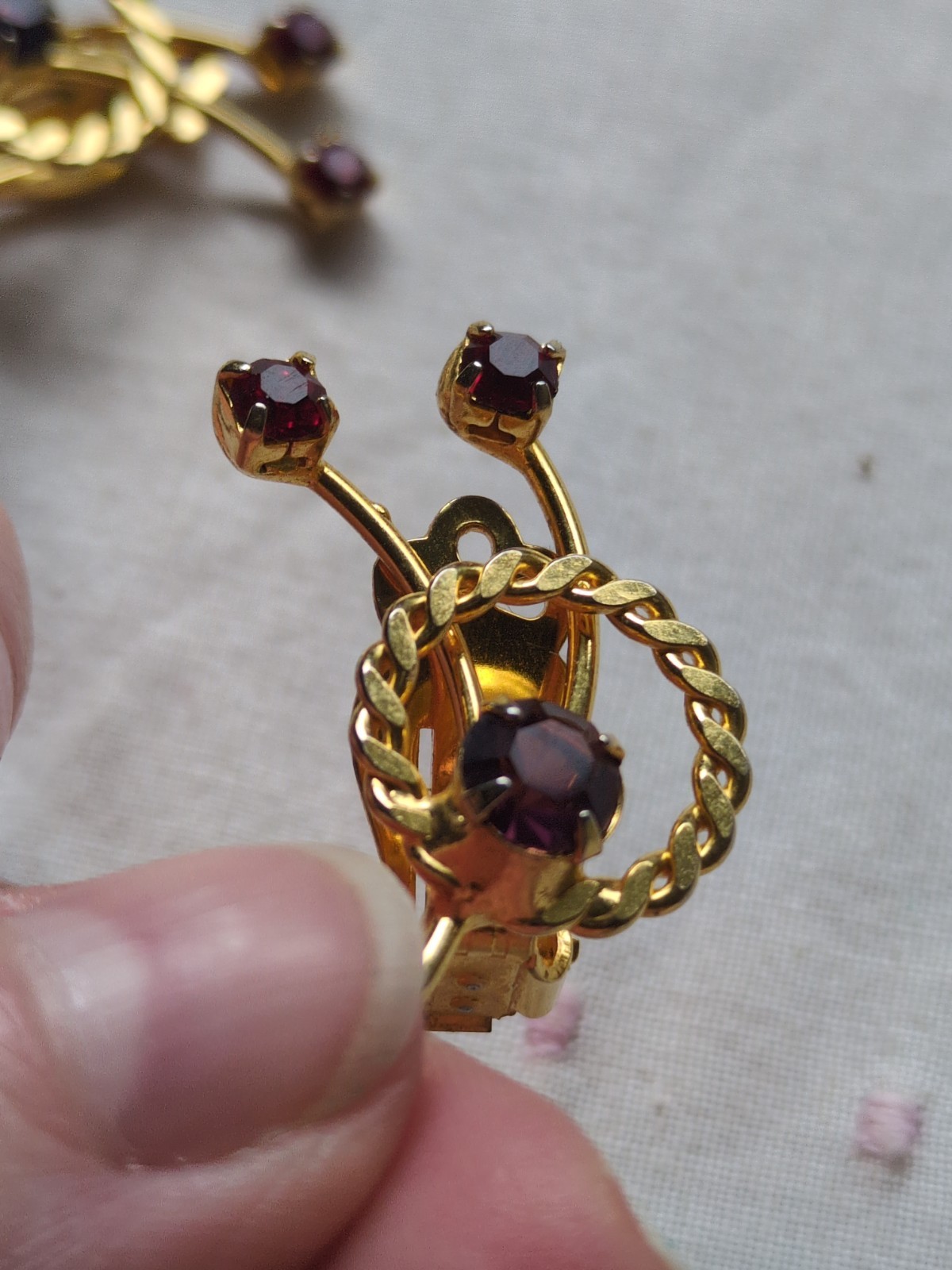 Vintage Gold Tone Garnet Rhinestone Clip On Earrings